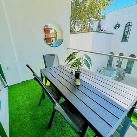 Villa Bauhaus Labi Garden Wellness Apartman シオーフォク エクステリア 写真