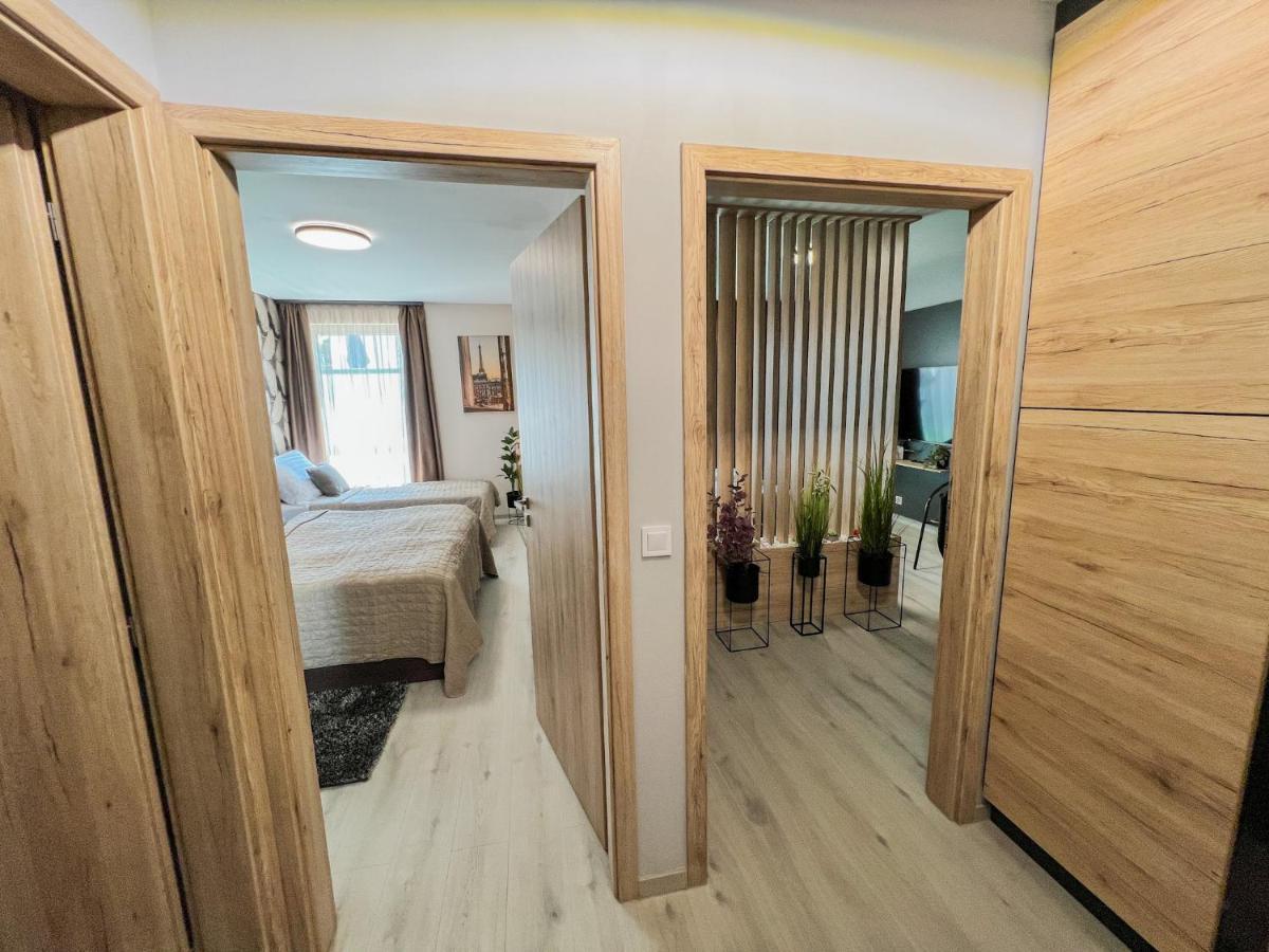 Villa Bauhaus Labi Garden Wellness Apartman シオーフォク エクステリア 写真