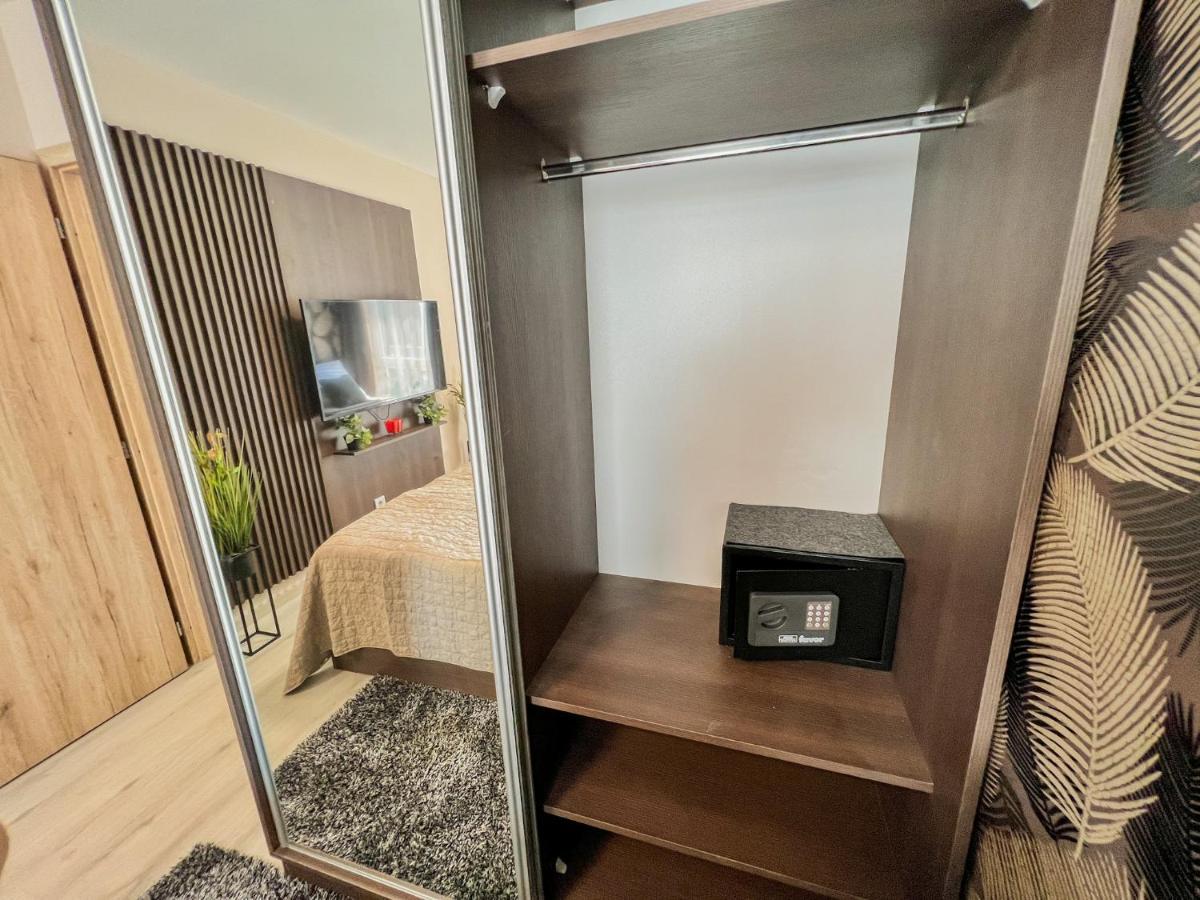 Villa Bauhaus Labi Garden Wellness Apartman シオーフォク エクステリア 写真