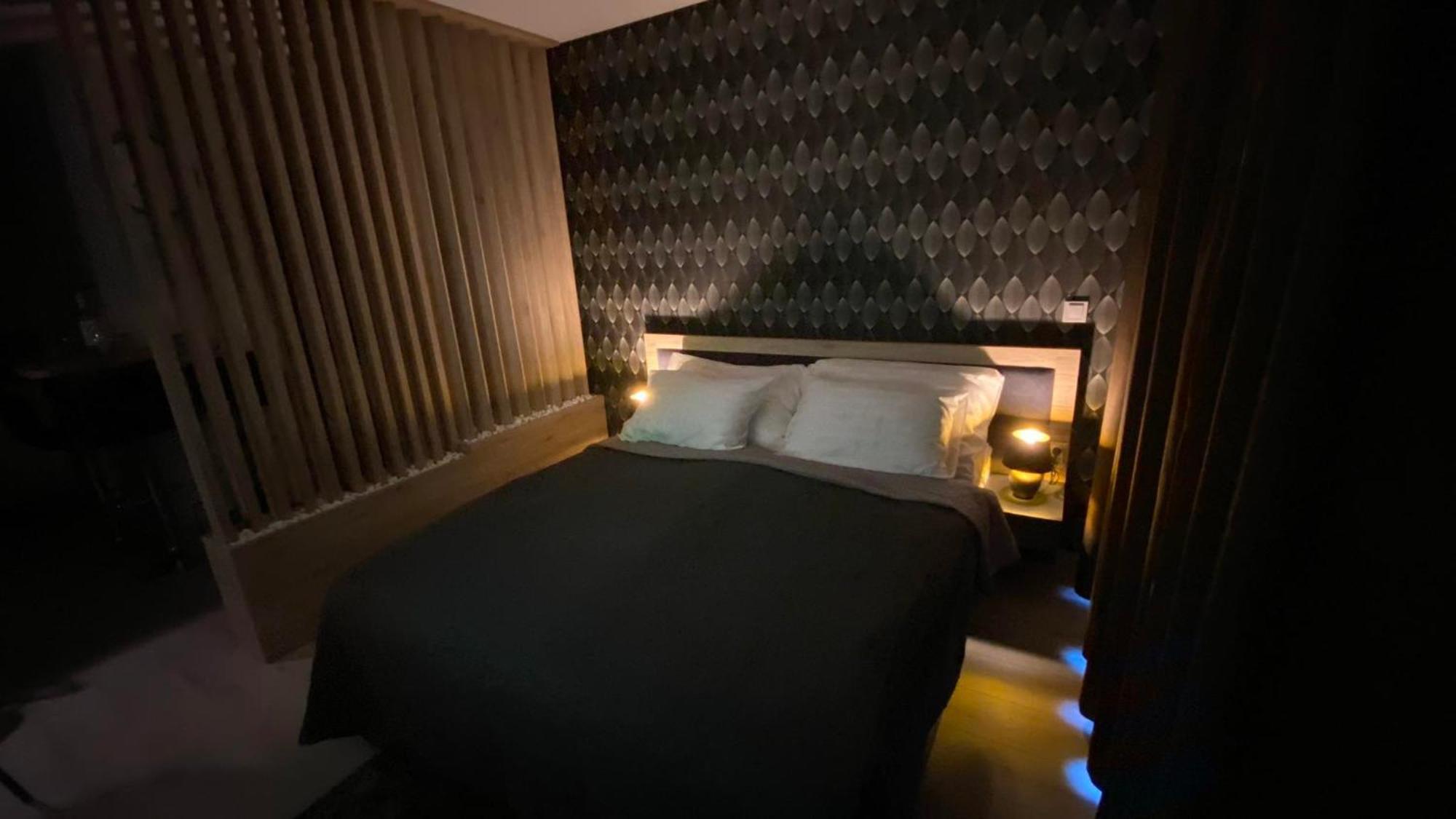 Villa Bauhaus Labi Garden Wellness Apartman シオーフォク エクステリア 写真