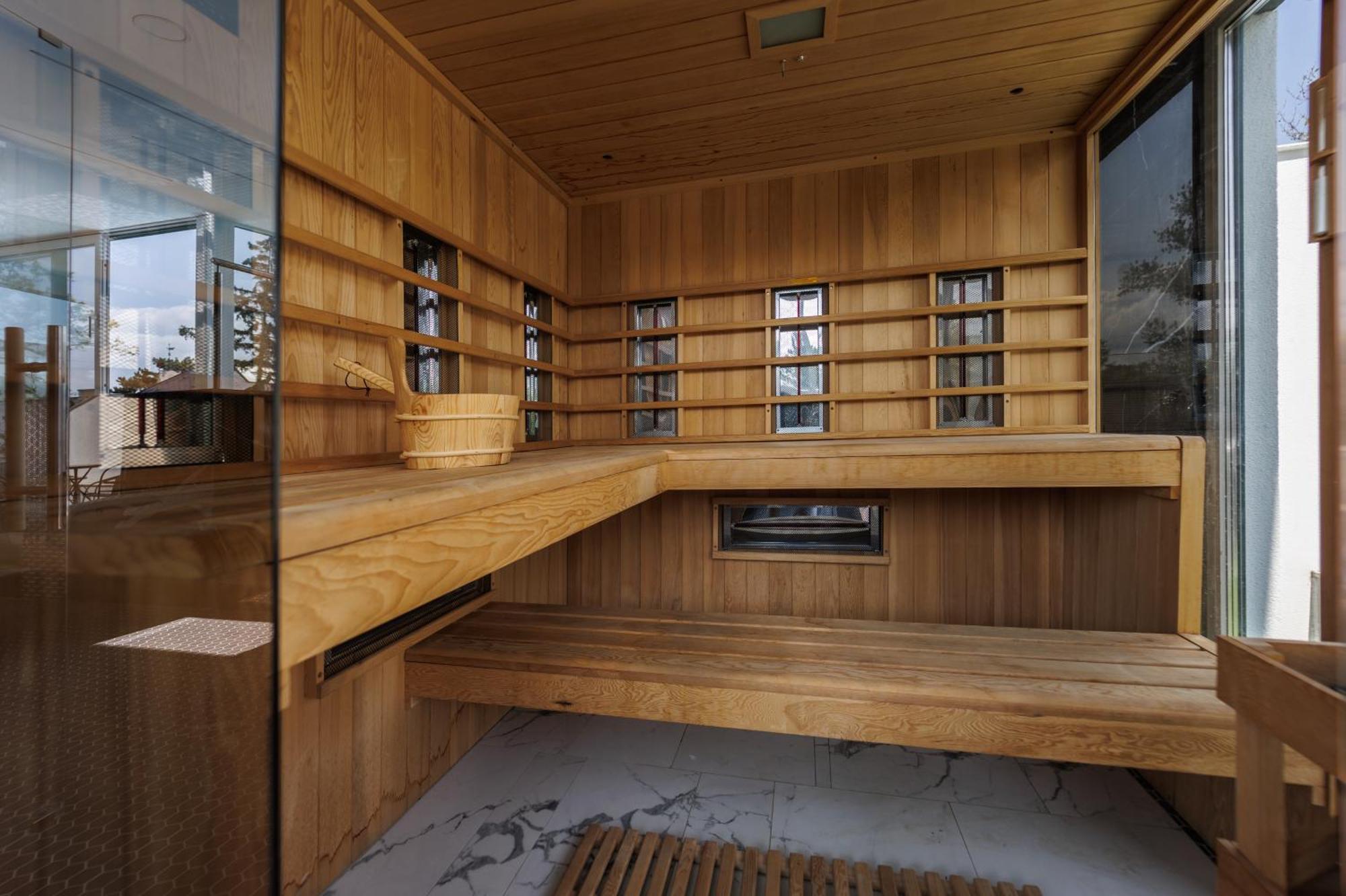 Villa Bauhaus Labi Garden Wellness Apartman シオーフォク エクステリア 写真