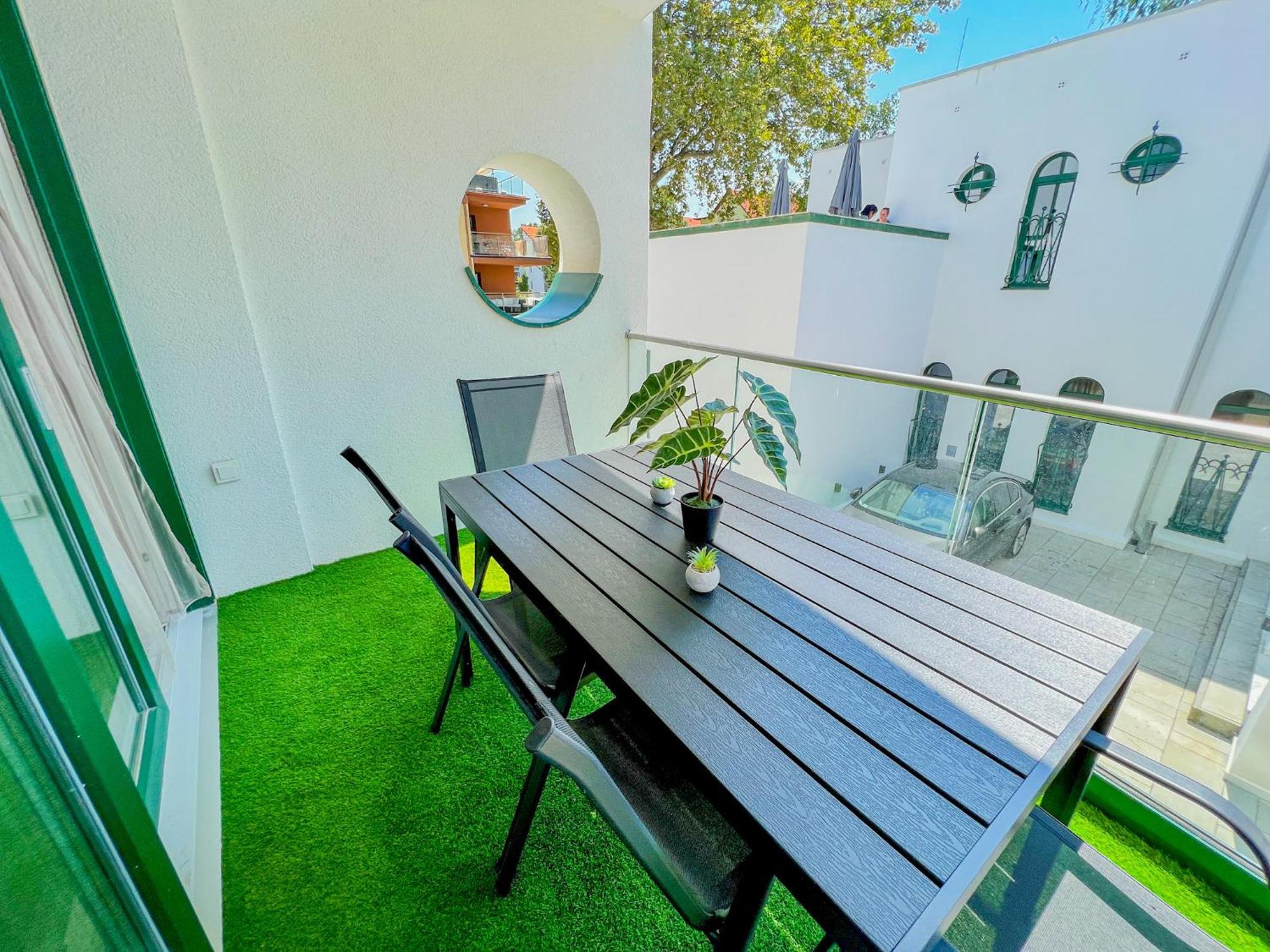 Villa Bauhaus Labi Garden Wellness Apartman シオーフォク エクステリア 写真